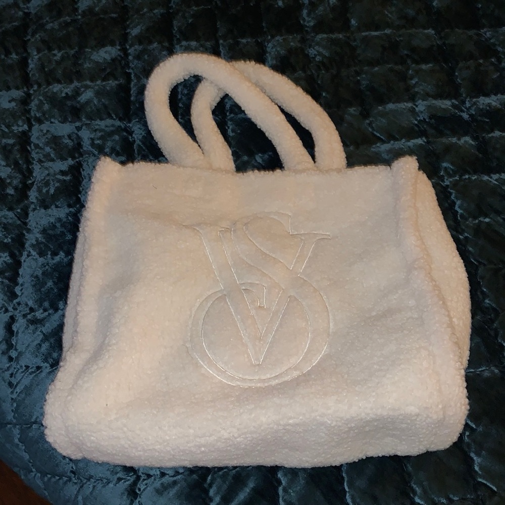Victorias Secret winter ❄️ white Sherpa tote